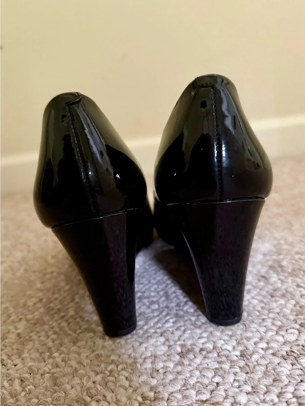 Tory Burch Black Patent Leather Heels with Gold Logo